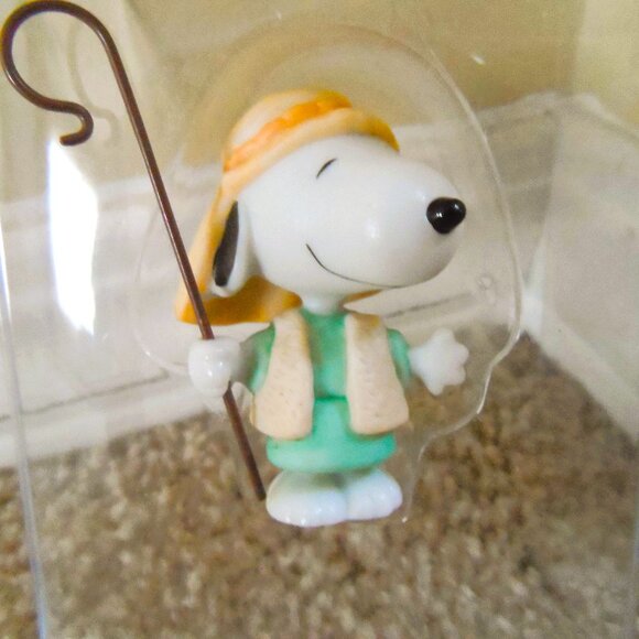 Hallmark - Peanuts Gallery -Shepherd and his "flock"- NEW - Picture 2 of 10